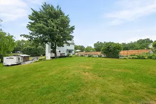 2 Summerset Dr, Wallkill, NY 12589 - Photo 49