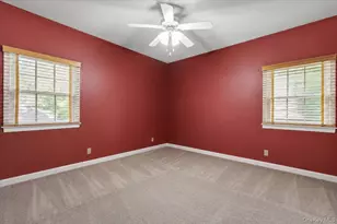 96 Plainview Rd, Woodbury, NY 11797 - Photo 13