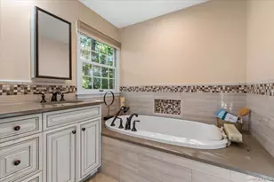 96 Plainview Rd, Woodbury, NY 11797 - Photo 19