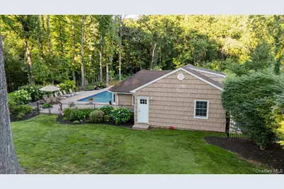 96 Plainview Road, Woodbury, NY 11797 - Photo 35