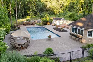 96 Plainview Rd, Woodbury, NY 11797 - Photo 29