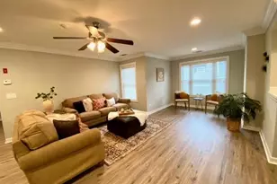 405 Vista View Dr, Farmingville, NY 11738 - Photo 5