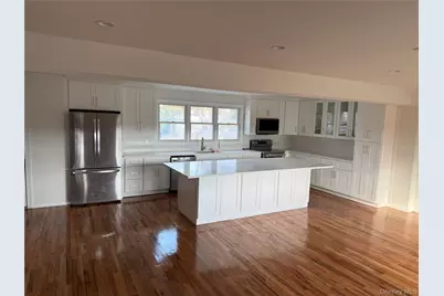 751 Centerwood Street, West Babylon, NY 11704 - Photo 5