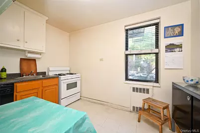99-63 66 Avenue #A9, Rego Park, NY 11374 - Photo 7