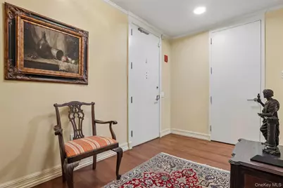 25 City Place #6C, White Plains, NY 10601 - Photo 7