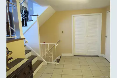 1358 Milanna Lane, Wantagh, NY 11793 - Photo 3