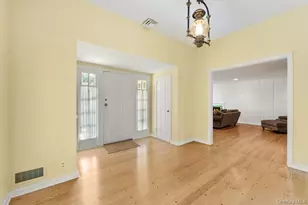 76 Wensley Dr, Great Neck, NY 11020 - Photo 3