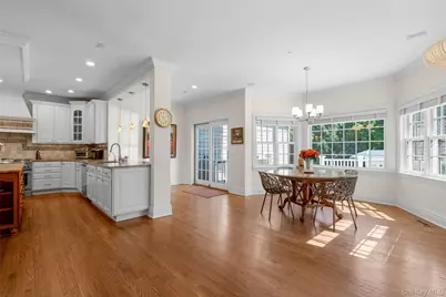 4 Griffen Drive, Larchmont, NY 10538 - Photo 13