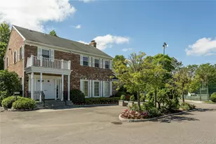 104 W Woodlake Dr, Woodbury, NY 11797 - Photo 29