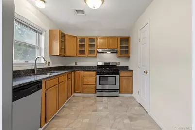 1 Melucci Court, West Haverstraw, NY 10993 - Photo 13