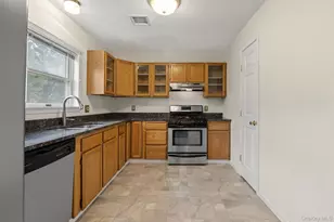 1 Melucci Ct, West Haverstraw, NY 10993 - Photo 13