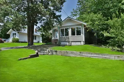 3 School Street, Ronkonkoma, NY 11779 - Photo 3