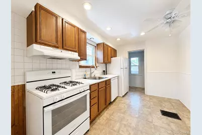 113 Rhodes Street, New Rochelle, NY 10801 - Photo 7