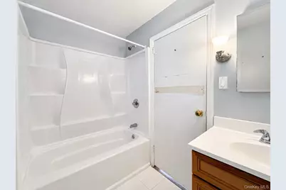 113 Rhodes Street, New Rochelle, NY 10801 - Photo 11