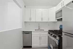 671 Bronx River Rd, Yonkers, NY 10704 - Photo 5