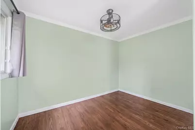18 Edi Avenue, Plainview, NY 11803 - Photo 17