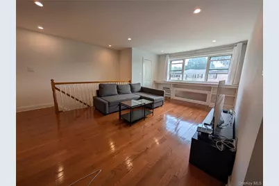 15048 Jewel Avenue #70B, Flushing, NY 11367 - Photo 3
