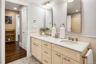 39 Cherry Ln, Syosset, NY 11791 - Photo 27