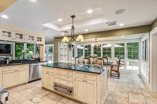 39 Cherry Ln, Syosset, NY 11791 - Photo 13
