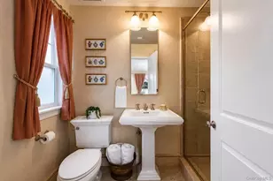 39 Cherry Ln, Syosset, NY 11791 - Photo 31