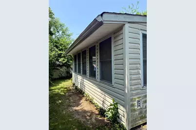 70 Brushwood Drive, Shirley, NY 11967 - Photo 11