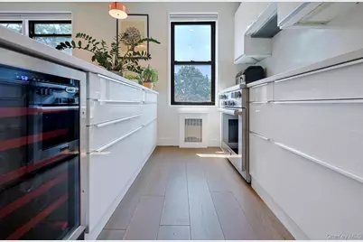 83-85 116th Street #3K, Kew Gardens, NY 11418 - Photo 5