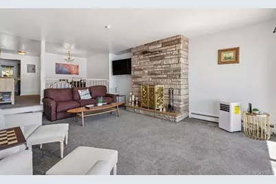 194 Jersey Avenue #E, Greenwood Lake, NY 10925 - Photo 15
