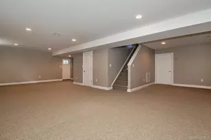 17 Vera Ave, Plainview, NY 11803 - Photo 21