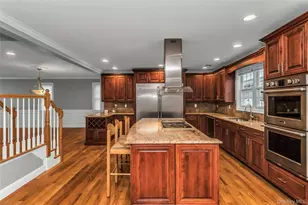 17 Vera Ave, Plainview, NY 11803 - Photo 5