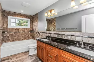 17 Vera Ave, Plainview, NY 11803 - Photo 17