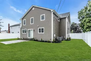 17 Vera Ave, Plainview, NY 11803 - Photo 19
