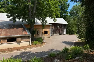 386 Bread and Cheese Hollow Rd, Northport, NY 11768 - Photo 3