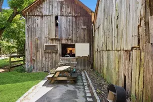 386 Bread and Cheese Hollow Rd, Northport, NY 11768 - Photo 21