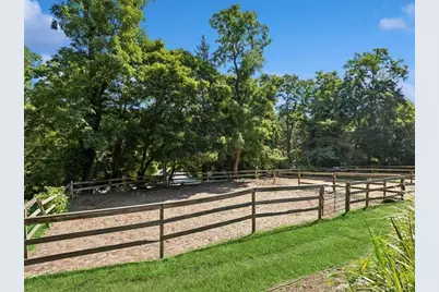 386 Bread and Cheese Hollow Road, Northport, NY 11768 - Photo 15