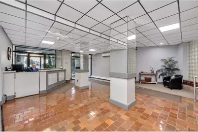 135 Post Avenue #2Q, Westbury, NY 11590 - Photo 3