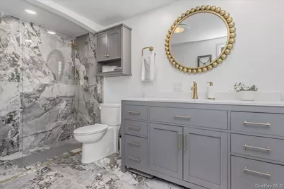 72 Circle Drive, Babylon, NY 11702 - Photo 21