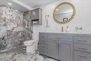 72 Circle Dr, Babylon, NY 11702 - Photo 21
