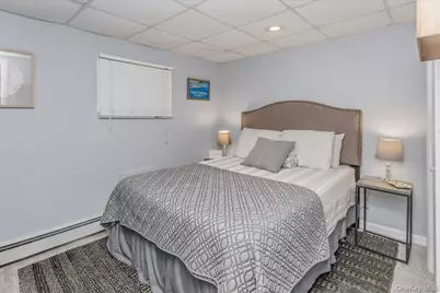 72 Circle Drive, Babylon, NY 11702 - Photo 35