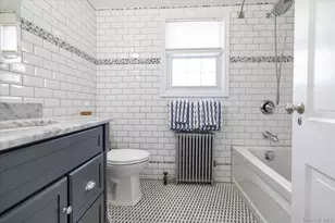 41 Hart St, Lynbrook, NY 11563 - Photo 21