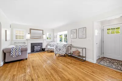 41 Hart Street, Lynbrook, NY 11563 - Photo 9