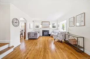 41 Hart St, Lynbrook, NY 11563 - Photo 3