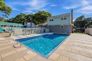 70 Avenue A, Holbrook, NY 11741 - Photo 25