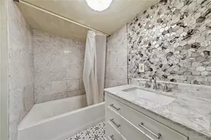 70 Avenue A, Holbrook, NY 11741 - Photo 21
