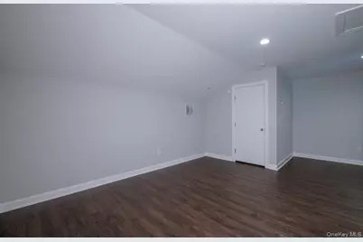 300 Sutton Court #38, Mount Sinai, NY 11766 - Photo 5