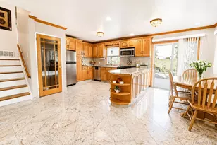 688 Pleasantview Ct, Yorktown Heights, NY 10598 - Photo 11