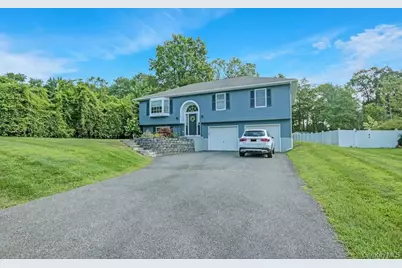 13 Jodphur Lane, Newburgh, NY 12550 - Photo 1