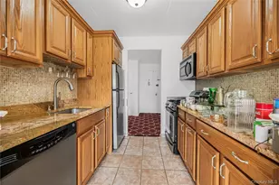 372 Central Park Ave, Scarsdale, NY 10583 - Photo 13