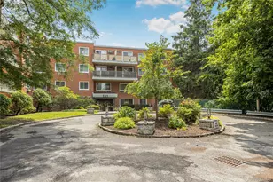 372 Central Park Ave, Scarsdale, NY 10583 - Photo 3