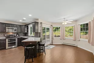 32 Robinson Ln, Wappingers Falls, NY 12590 - Photo 5