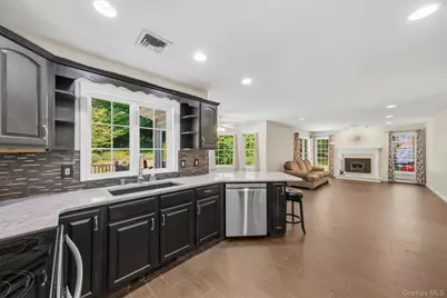 32 Robinson Lane, Wappingers Falls, NY 12590 - Photo 3